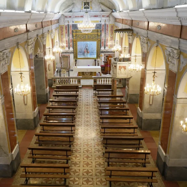 interno-chiesa